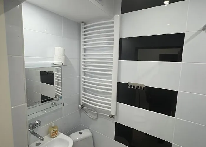 Dom Na Kasztanowej - Balia I Sauna - Dom Na Wylacznosc - Wielkanoc Majowka Apartment