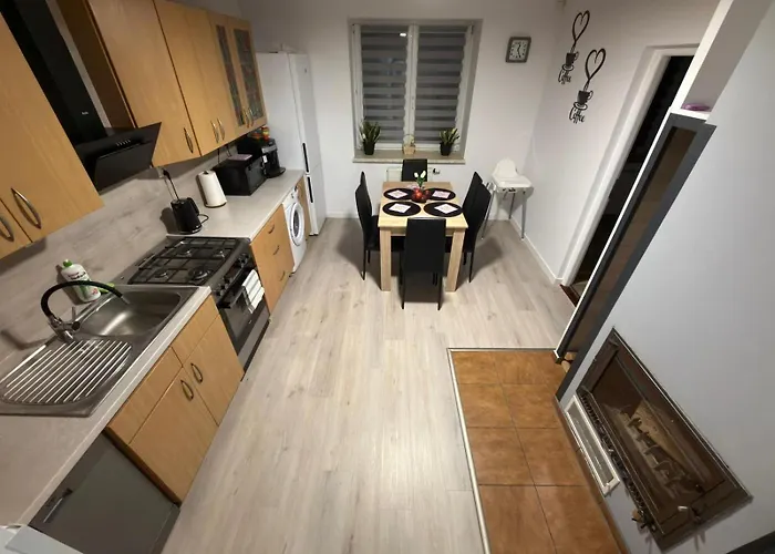 Dom Na Kasztanowej - Balia I Sauna - Dom Na Wylacznosc - Wielkanoc Majowka Apartment Lodygowice